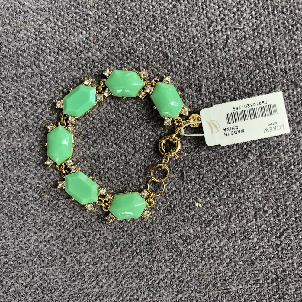 Bracelet with green stones